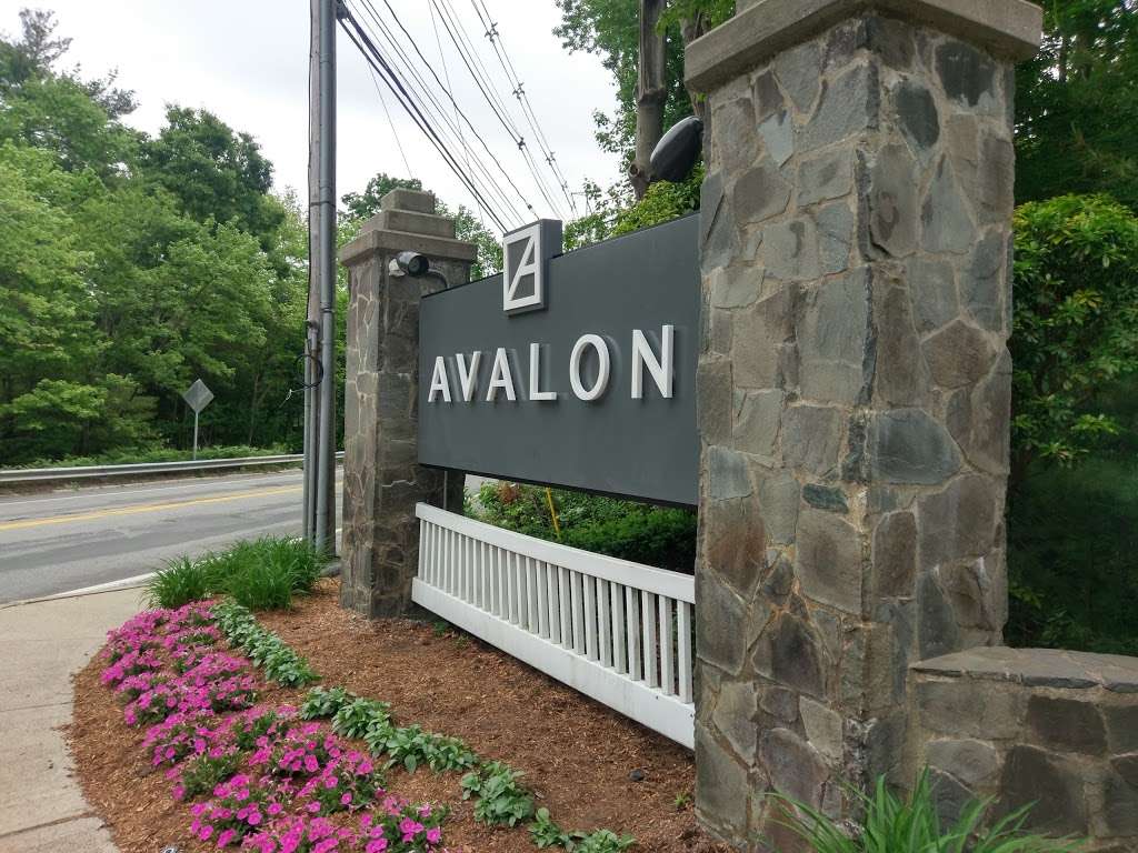 Avalon Oaks | 1 Avalon Dr, Wilmington, MA 01887, USA | Phone: (978) 253-5253