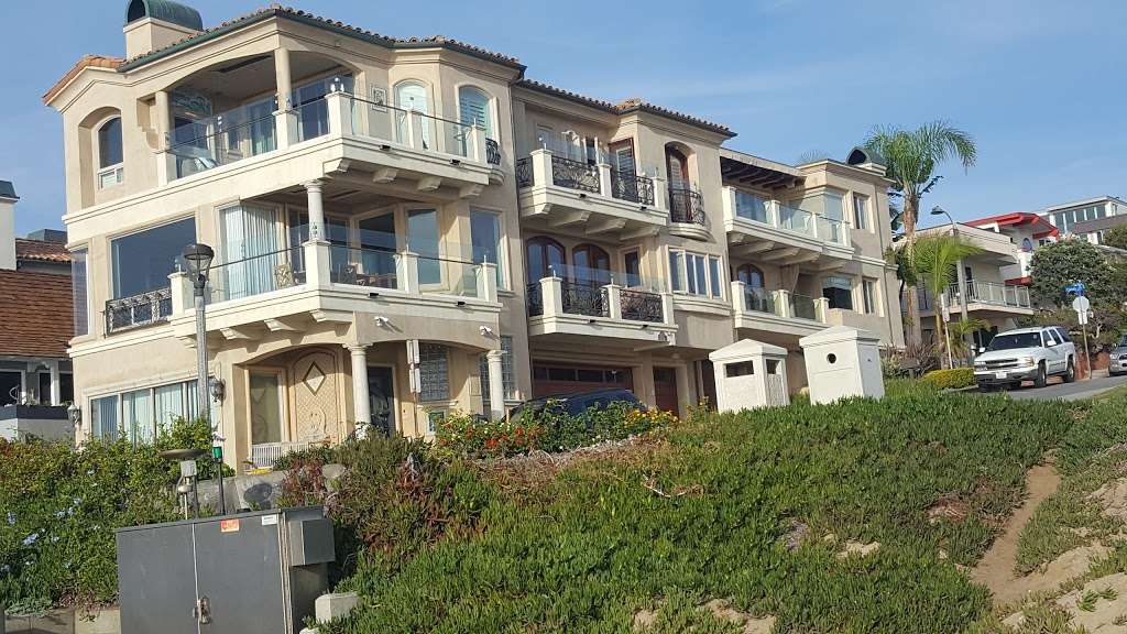 Bruces Beach | 2600 Highland Ave, Manhattan Beach, CA 90266 | Phone: (310) 802-5410