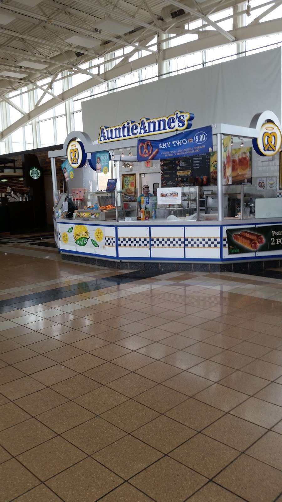 Auntie Annes | 5800 Tri-State Tollway, Hinsdale, IL 60521, USA | Phone: (630) 321-9036
