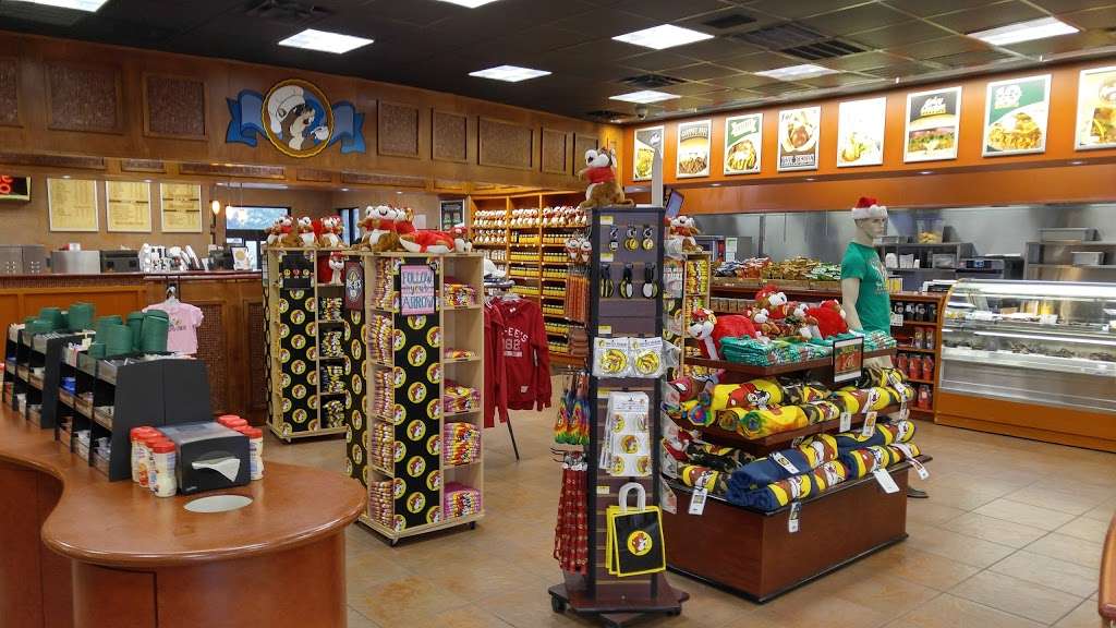 Buc-ees | 598 TX-332, Lake Jackson, TX 77566, USA | Phone: (979) 238-6390