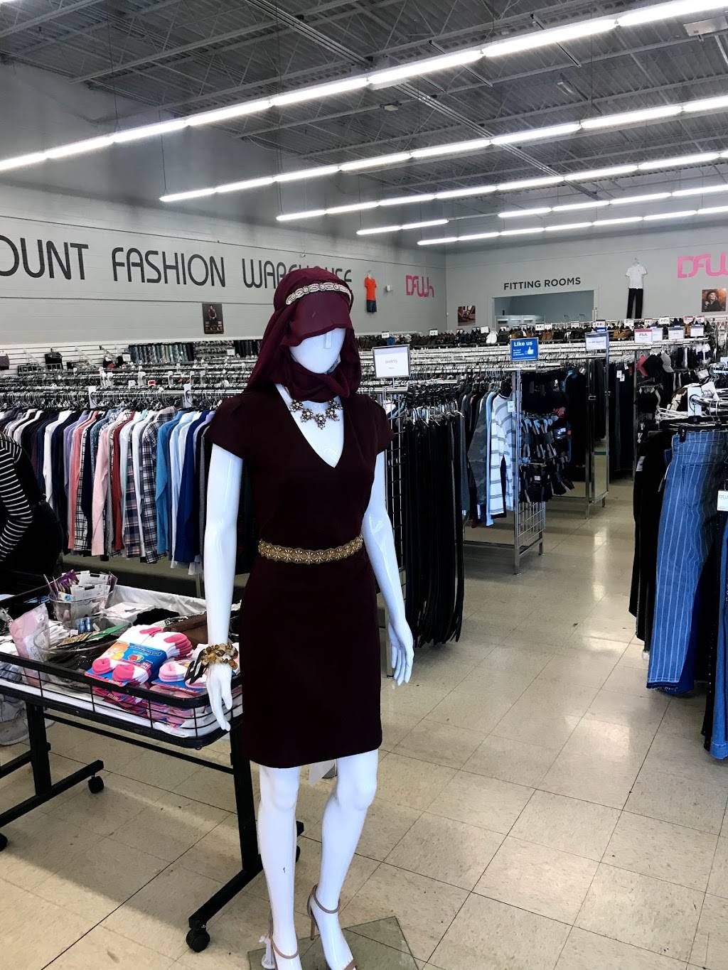 Discount Fashion Warehouse Hilliard | 2561 Hilliard Rome Rd, Hilliard, OH 43026, USA | Phone: (614) 832-2264