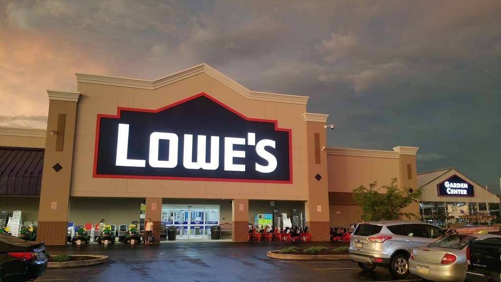 Lowes Home Improvement | 5005 Edgmont Ave, Brookhaven, PA 19015, USA | Phone: (610) 990-8186