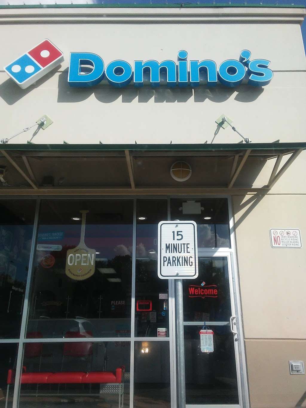 Dominos Pizza | 15502 Huebner Rd Ste 100, San Antonio, TX 78248, USA | Phone: (210) 408-5599