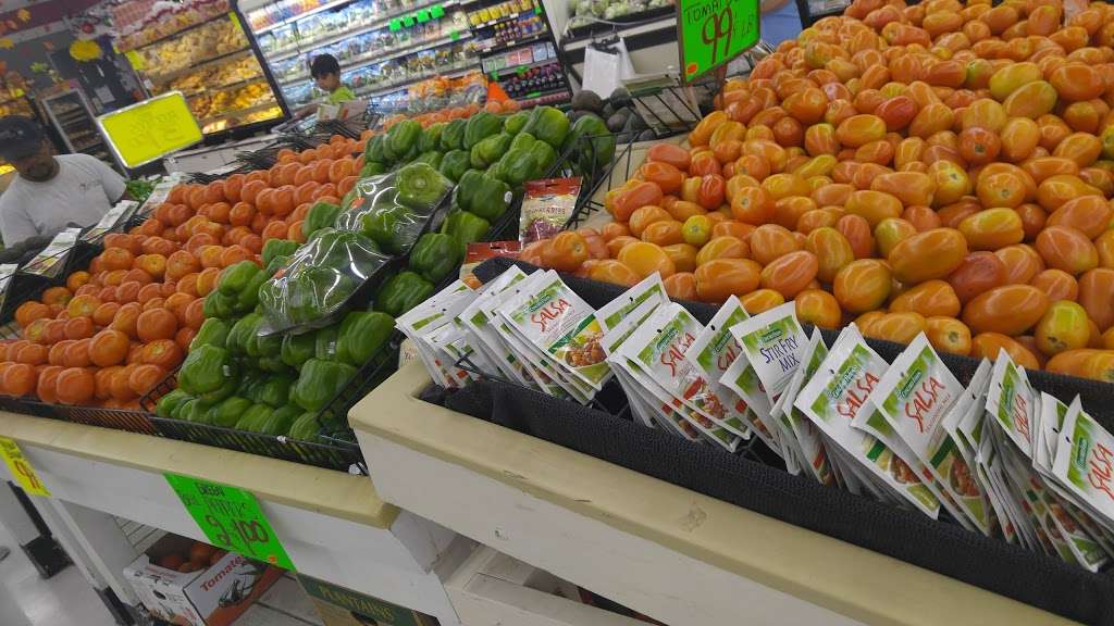 Food Town | 20851 FM 1485, New Caney, TX 77357, USA | Phone: (281) 689-3440
