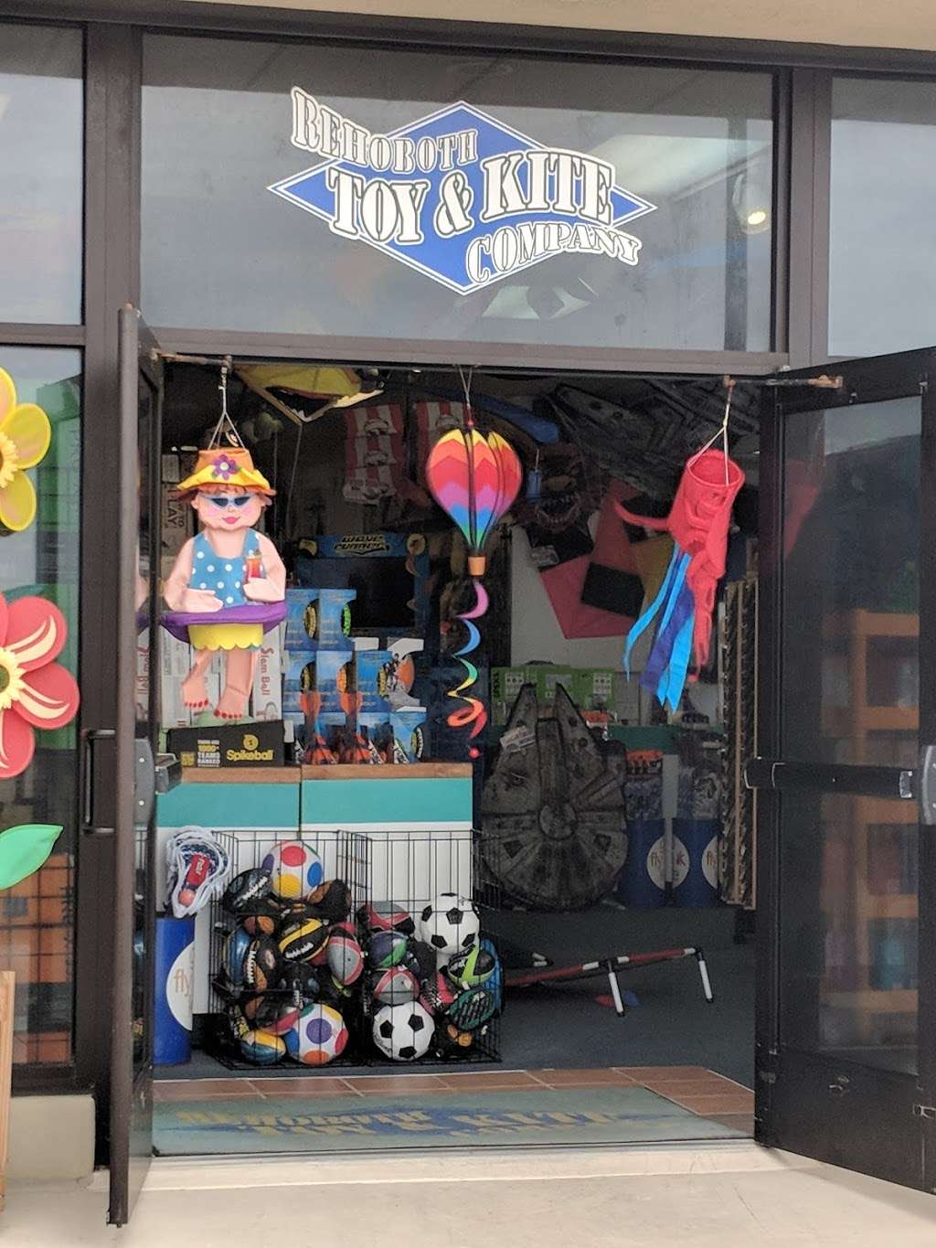 Rehoboth Toy & Kite Company | 1 Virginia Ave, Rehoboth Beach, DE 19971, USA | Phone: (302) 226-5483