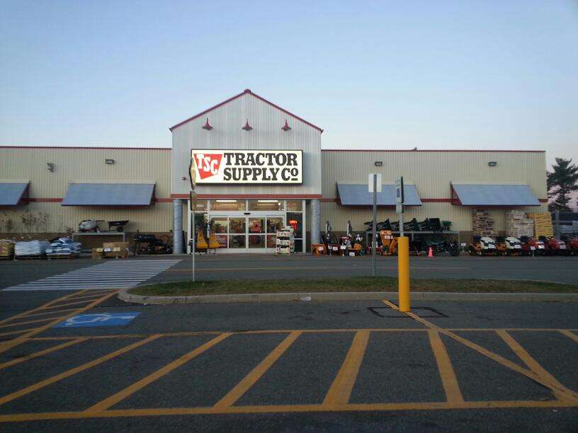 Tractor Supply Co. | 2101 Bay St Ste A, Taunton, MA 02780, USA | Phone: (508) 822-6500