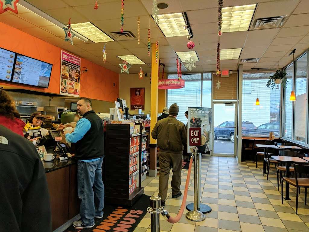 Dunkin Donuts | 930 US-22, Somerville, NJ 08876, USA | Phone: (908) 231-8097