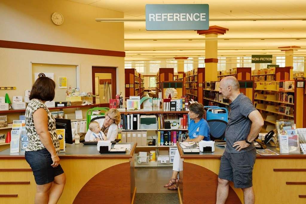 Lake Villa District Library | 1001 E Grand Ave, Lindenhurst, IL 60046, USA | Phone: (847) 356-7711