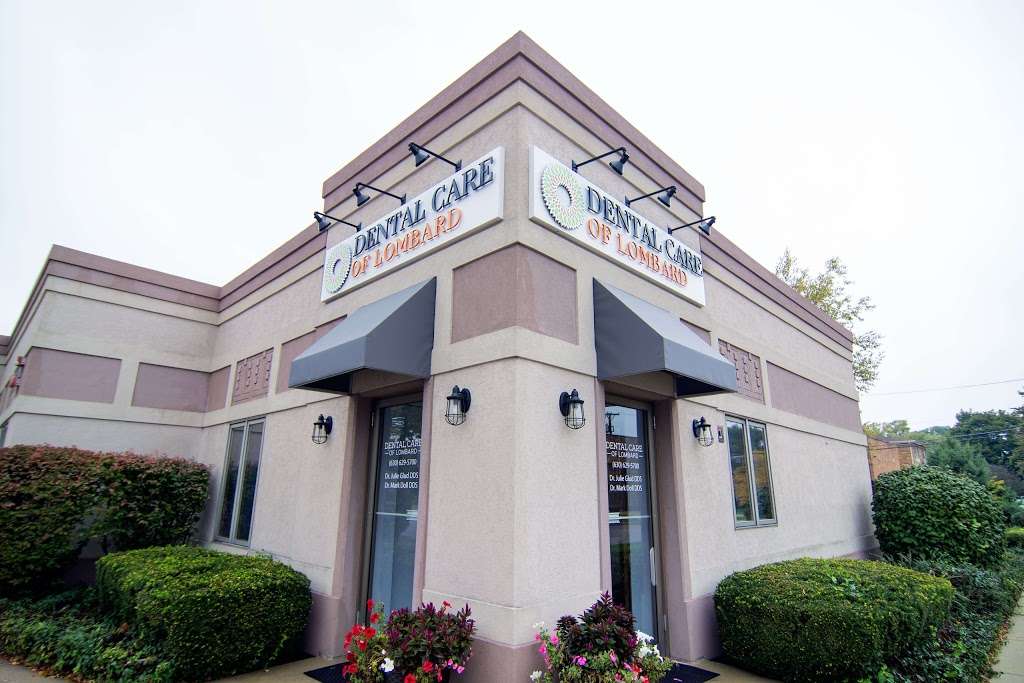 Dental Care of Lombard | 120 E St Charles Rd, Lombard, IL 60148, USA | Phone: (630) 629-5700