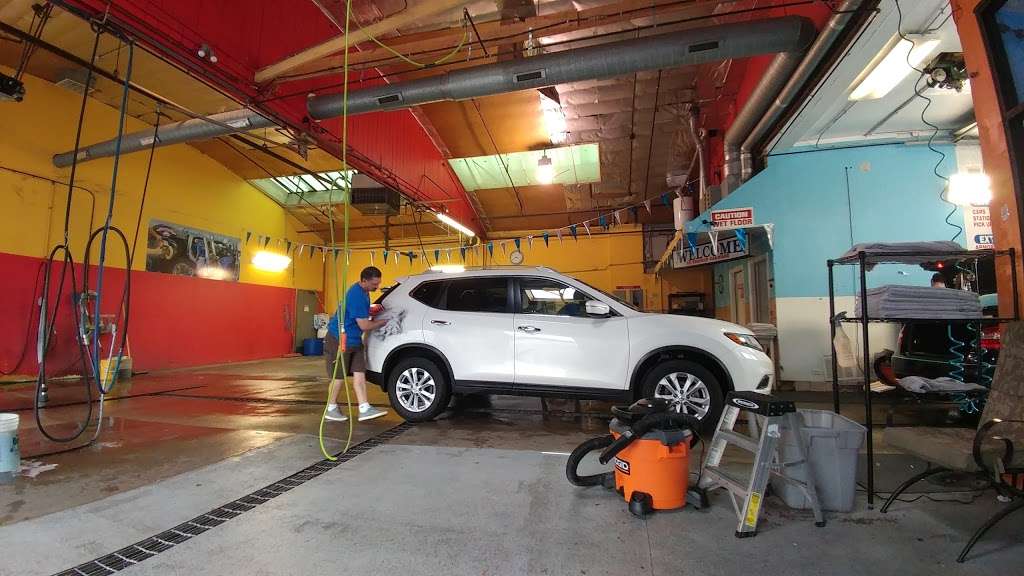 The Perfect Car Wash & Detailing | 5850 N Northwest Hwy, Chicago, IL 60631, USA | Phone: (773) 774-5070