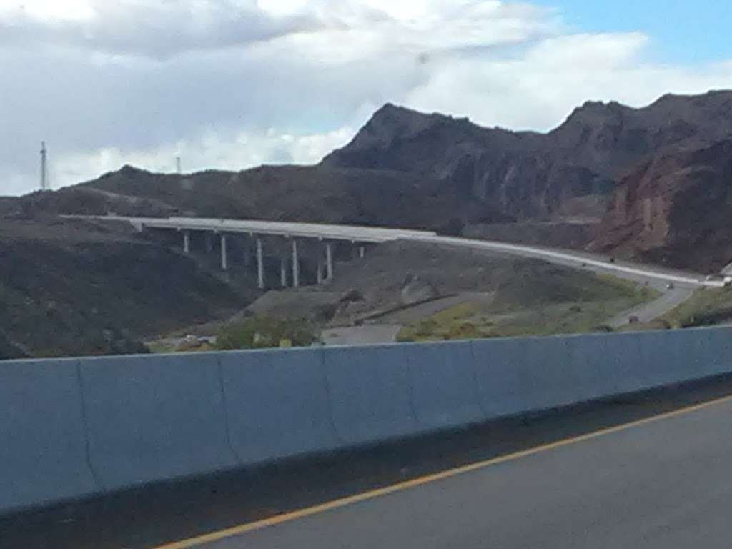 Hoover Dam turnoff | Kingman Wash Access Rd, Willow Beach, AZ 86445, USA