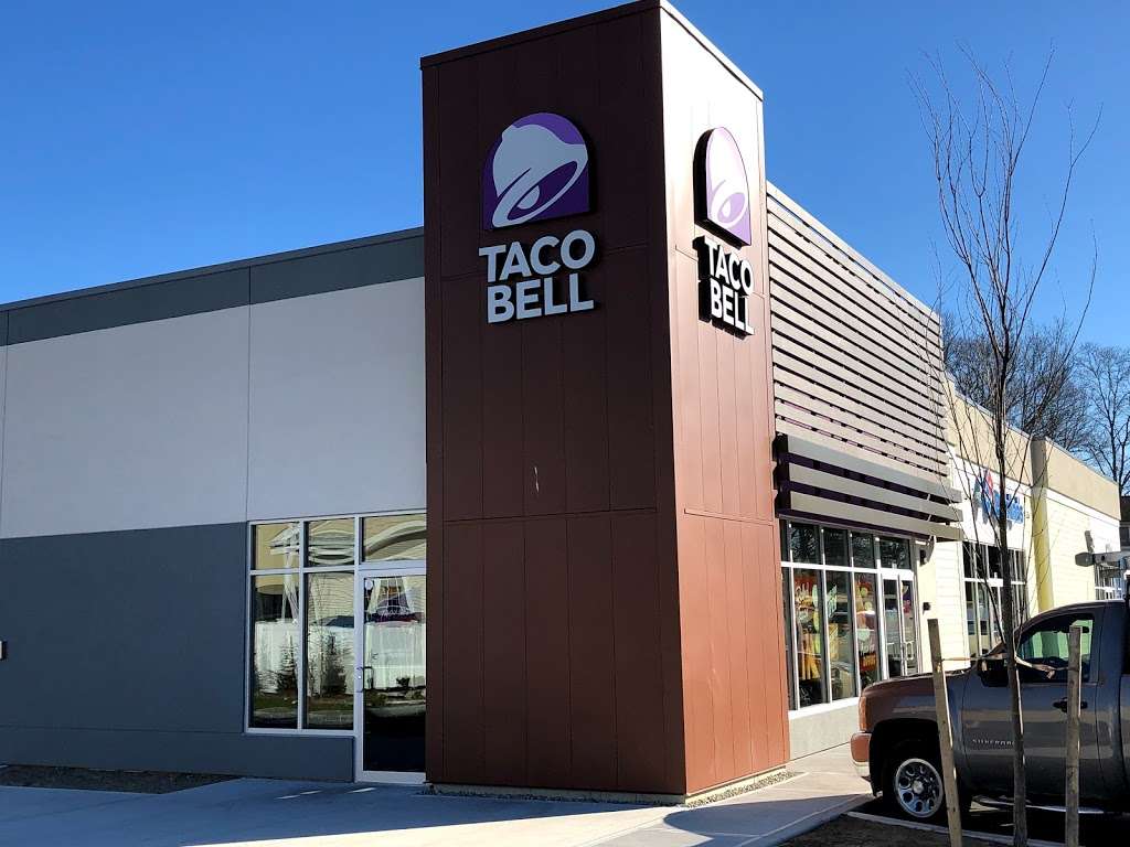 Taco Bell | 700 County St, Taunton, MA 02780, USA | Phone: (774) 226-9298