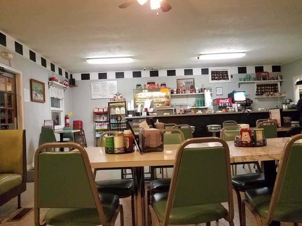 White Horse Luncheonette | 5562 Old Philadelphia Pike, Gap, PA 17527, USA | Phone: (717) 768-8566