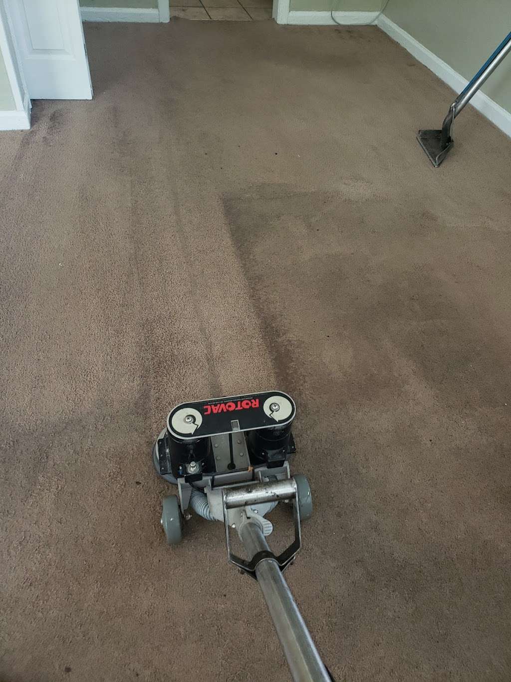 Sandoval Carpet Clean | 621 N Willie St, Olathe, KS 66061, USA | Phone: (913) 957-2409
