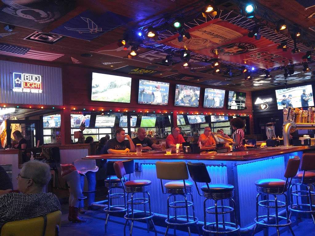 Bubbas 33 | 3221 East Sam Houston Pkwy S, Pasadena, TX 77505, USA | Phone: (281) 487-2233