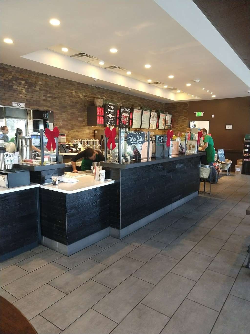 Starbucks | 735 S Green Valley Pkwy, Henderson, NV 89052, USA | Phone: (702) 757-5611