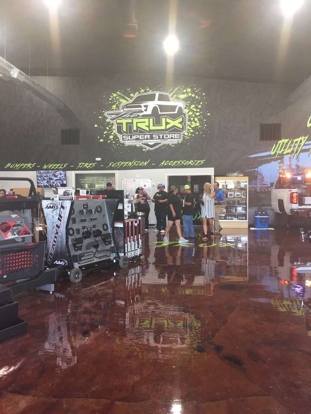 The Trux Super Store | Baytown, TX 77523, USA | Phone: (832) 784-8789