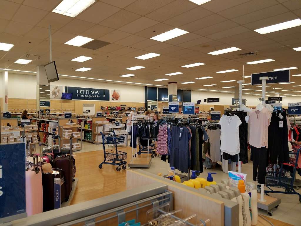 Marshalls | 200 Franklin Village Drive, Franklin, MA 02038, USA | Phone: (508) 520-0338