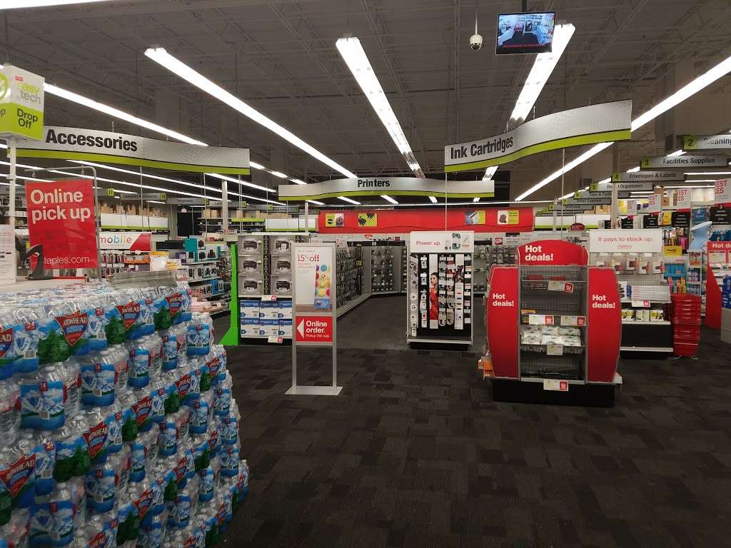 Staples | 6960 N 5th St, North Las Vegas, NV 89084, USA | Phone: (702) 399-2431