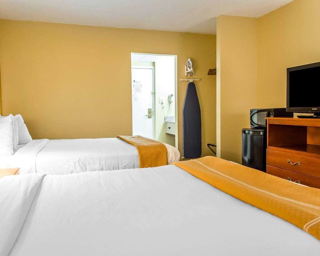 Quality Inn | 1715 Plaza Ln, Allentown, PA 18104 | Phone: (610) 435-7880