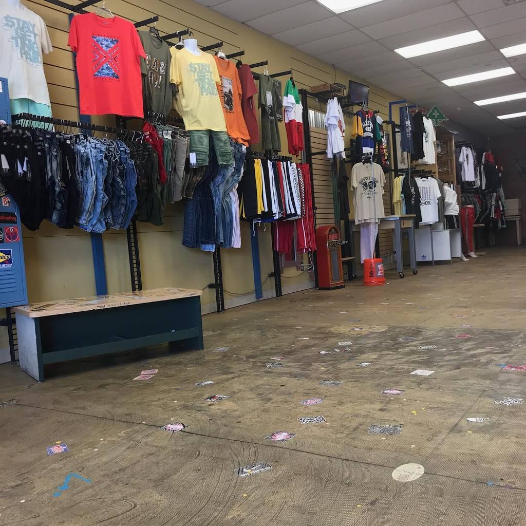 Refreshclothes2 | 2247 Bessemer Rd, Birmingham, AL 35208, USA | Phone: (205) 579-8753