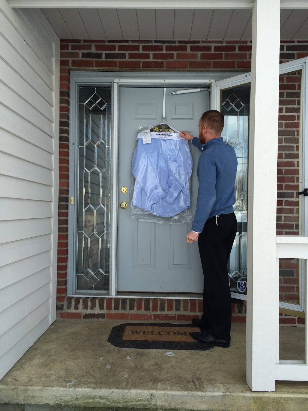 Rockwood Dry Cleaners | 1374 E Johnstown Rd, Gahanna, OH 43230 | Phone: (614) 939-2532