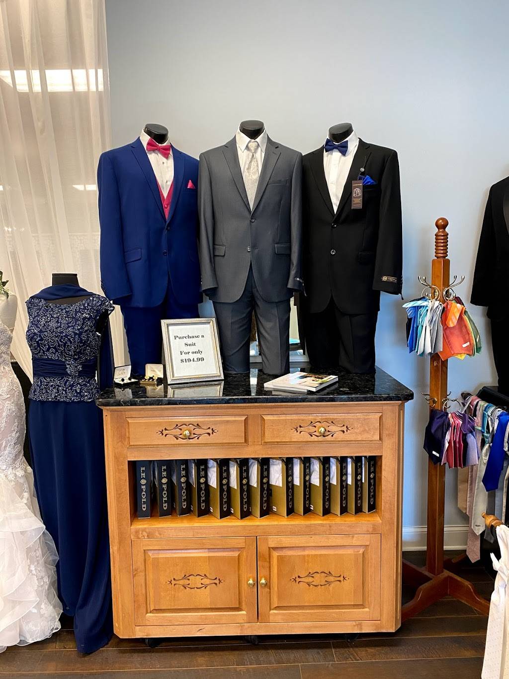 Savvi Formalwear & Bridal | 6220 Glenwood Ave, Raleigh, NC 27612, USA | Phone: (919) 783-8911