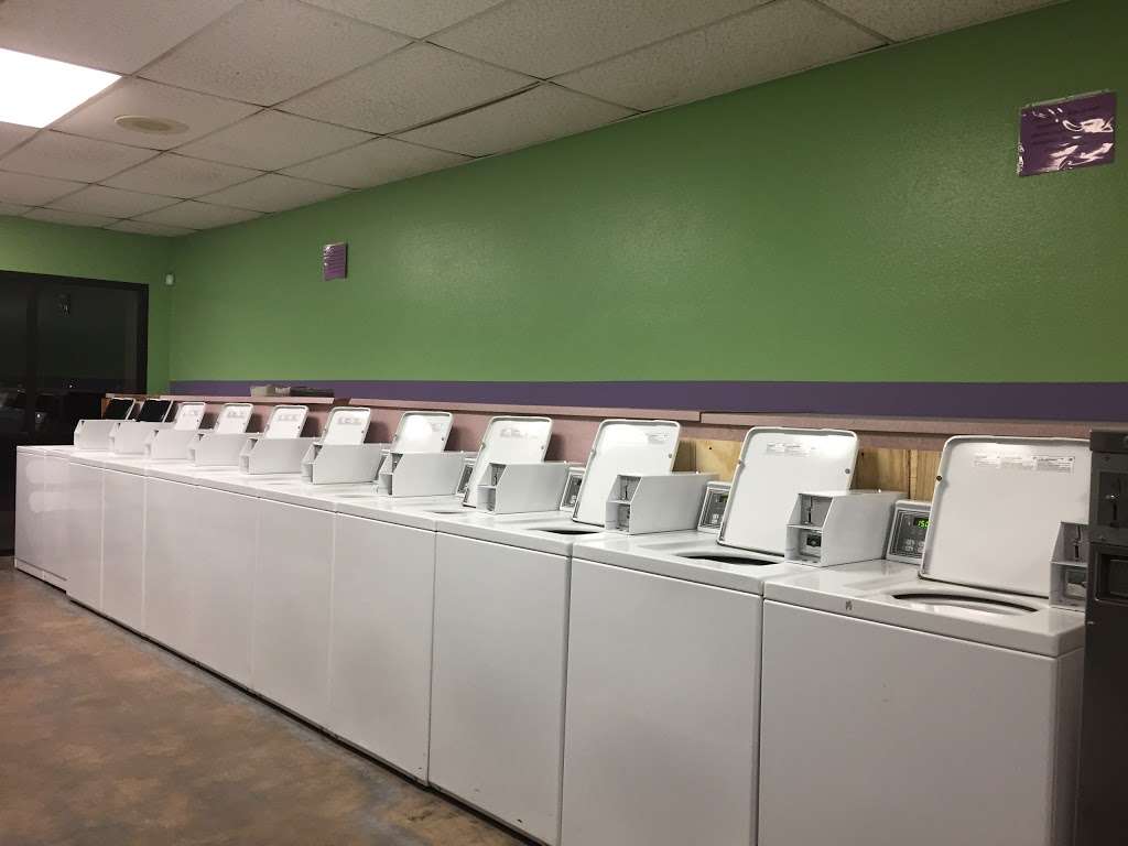 Bright & Clean Tolleson Laundromat | 9110 W Van Buren St #1, Tolleson, AZ 85353, USA | Phone: (480) 650-5779