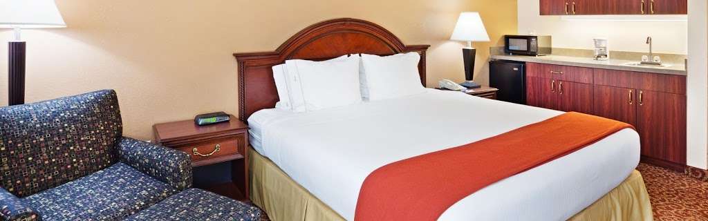 Holiday Inn Express & Suites Kings Mountain - Shelby Area | 100 Woodlake Pkwy, Kings Mountain, NC 28086, USA | Phone: (704) 734-0014