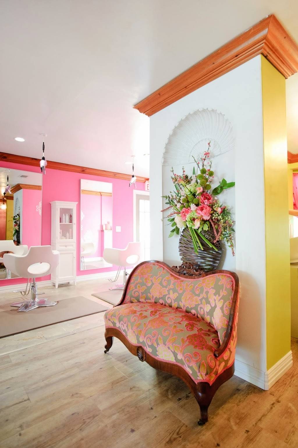 Green Alley Salon | 6905 Dallas Dr, Austin, TX 78729, USA | Phone: (512) 331-9555