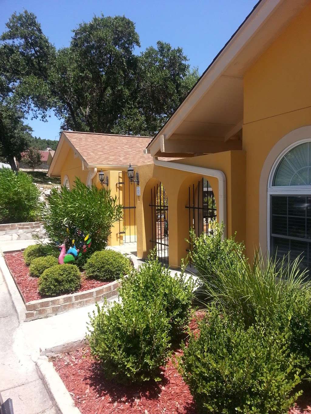 Pipestone Place Assisted Living | 2104 Pipestone Dr, San Antonio, TX 78232 | Phone: (210) 718-0211