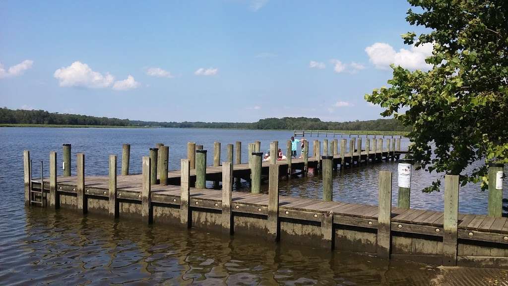 Public Fishing Area | Main St, Sharptown, MD 21861, USA