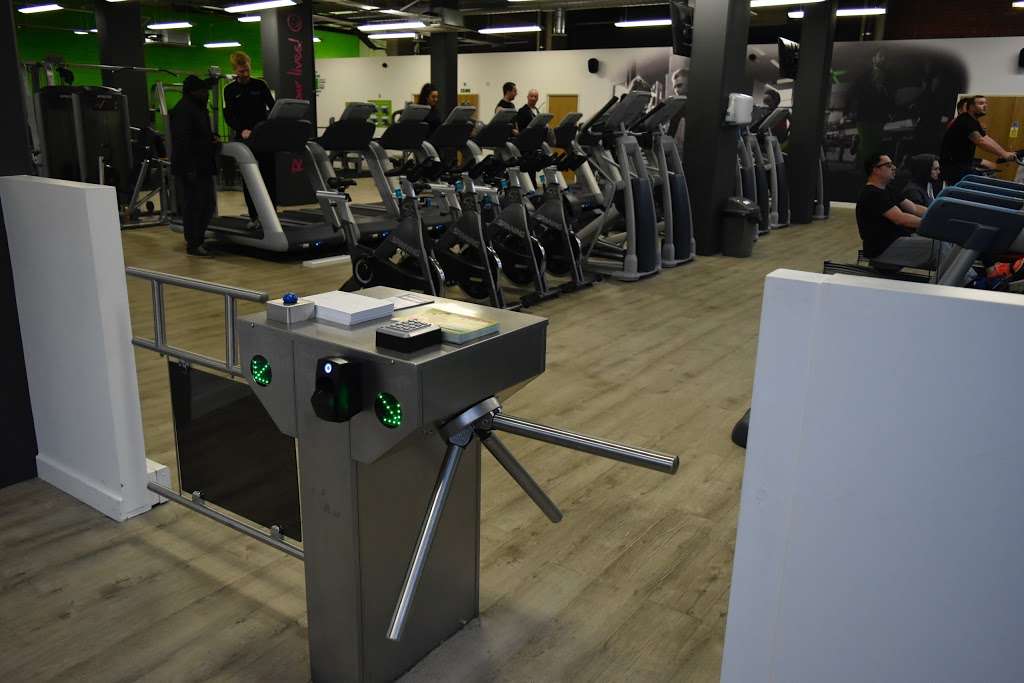 Energie Fitness Erith | 98 Erith High St, Erith DA8 1TA, UK | Phone: 020 3745 8090