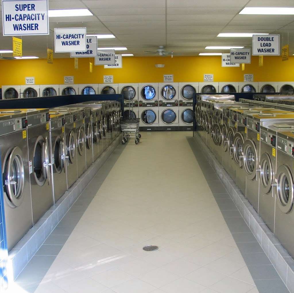 Super Saver Laundromat | 290 White St, Danbury, CT 06810 | Phone: (877) 247-9945