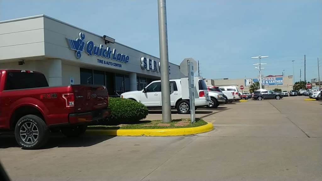 Helfman Ford | 12220 Southwest Fwy, Stafford, TX 77477 | Phone: (281) 240-3673