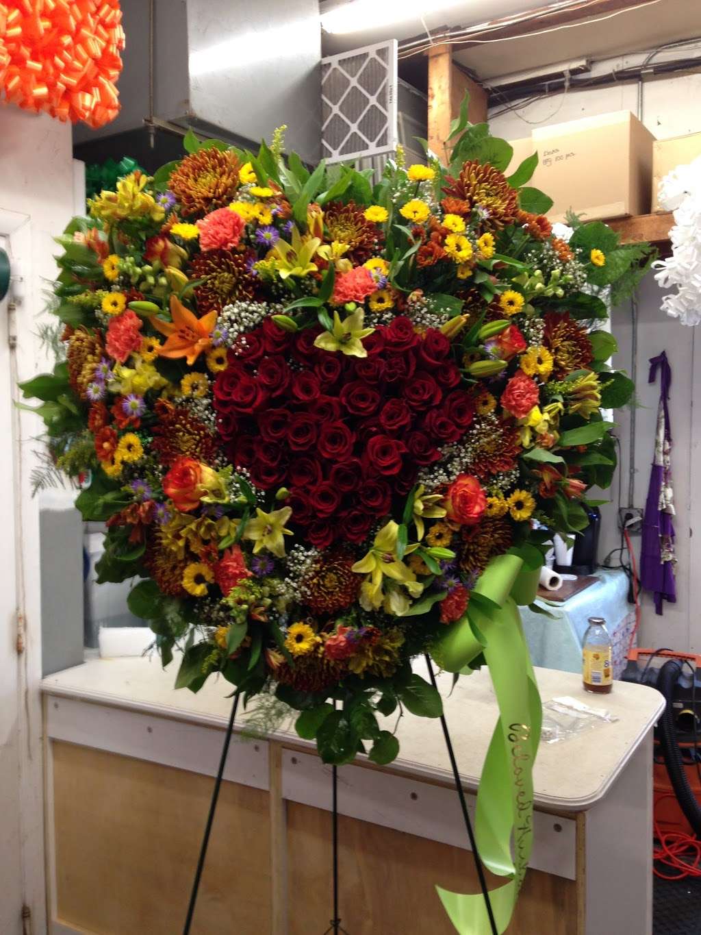 Mercer Florist & Greenhouse | 4 Wellwood Avenue, Farmingdale, NY 11735, USA | Phone: (631) 420-1646