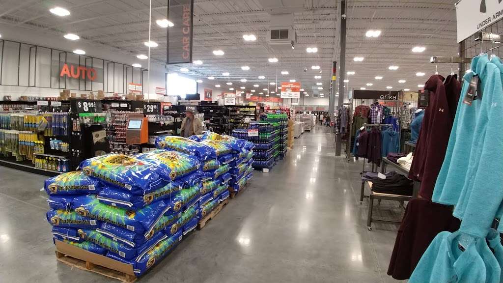 Fleet Farm 1516 Geneva St, Delavan, WI 53115, USA BusinessYab