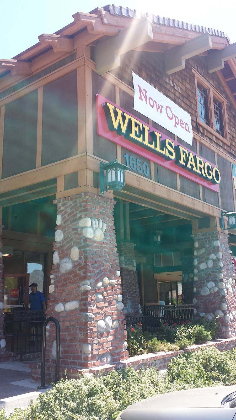 Wells Fargo Bank | 1650 Robb Dr Suite B3, Reno, NV 89523, USA | Phone: (775) 470-7070