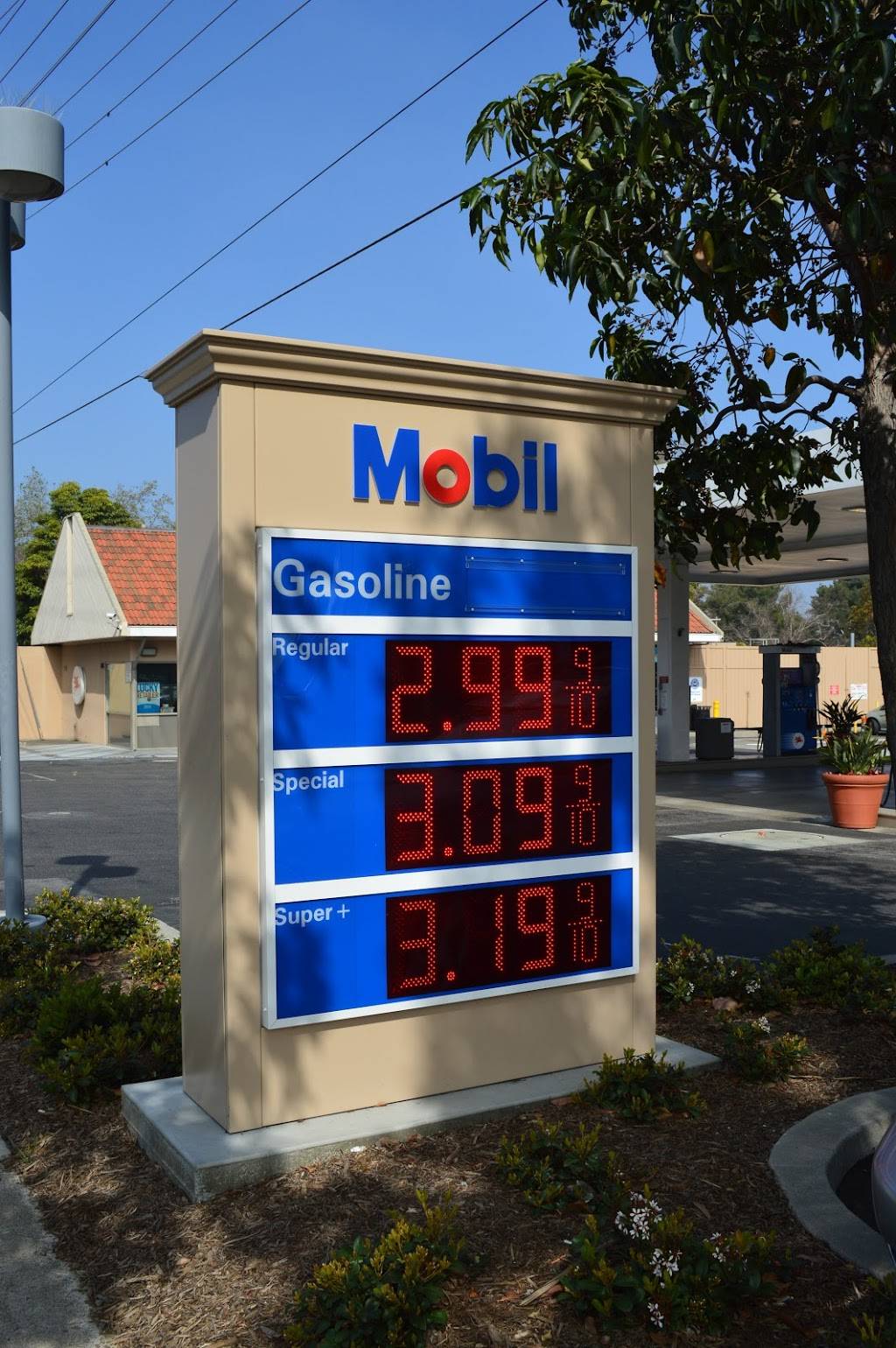 Harbor View Mobil Gas | 2500 San Joaquin Hills Rd, Corona Del Mar, CA 92625, USA | Phone: (949) 640-2561