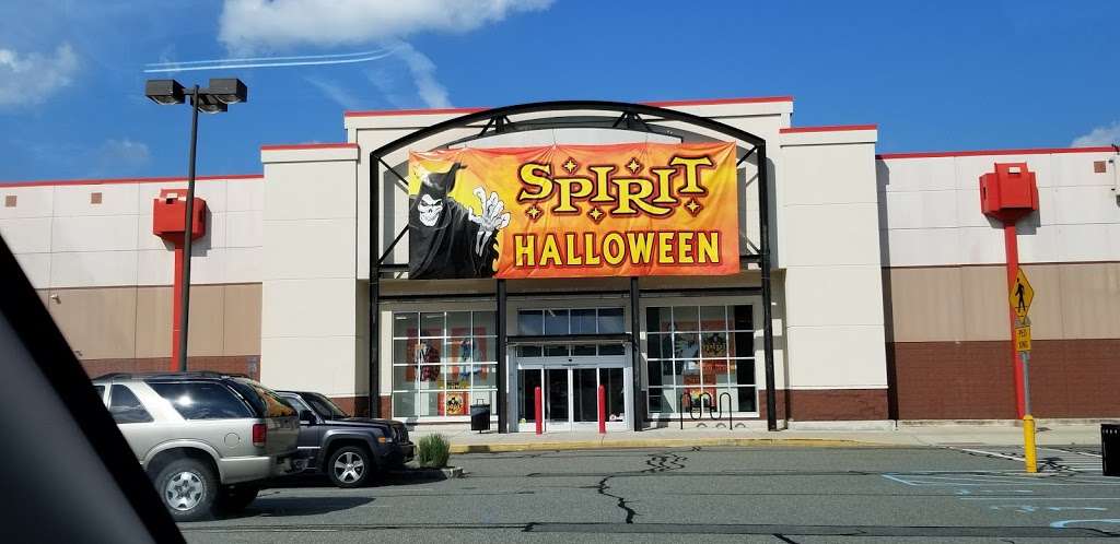 Spirit Halloween | 48 NJ-23, Riverdale, NJ 07457, USA | Phone: (866) 586-0155
