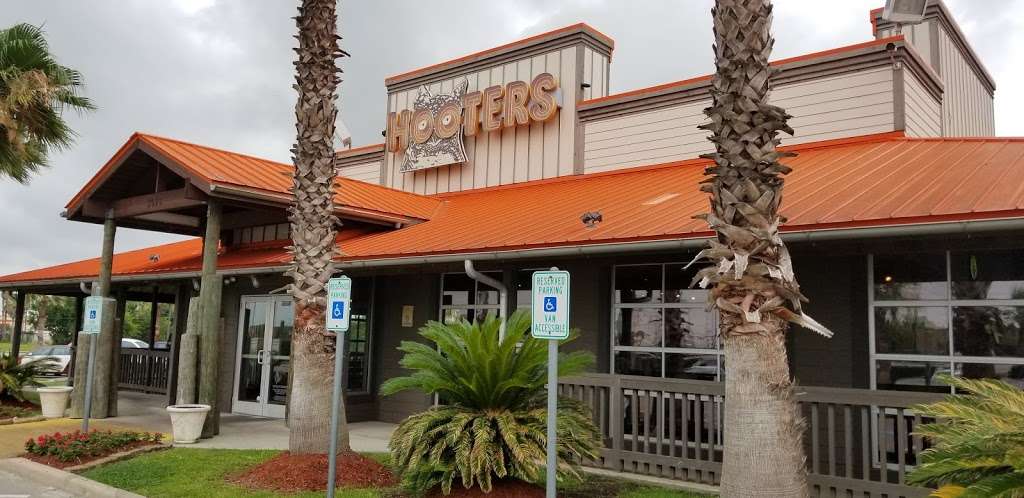 Hooters | 3656 East Sam Houston Pkwy S, Pasadena, TX 77505, USA | Phone: (281) 991-4668