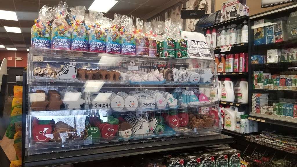 Pet Valu | 212 Crossings Blvd Ste B6, Elverson, PA 19520, USA | Phone: (610) 286-1044