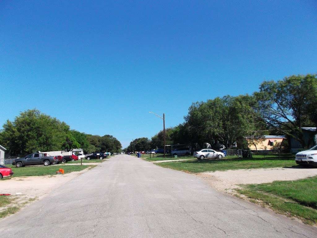 Heidelberg Mobile Home Park | 9607 Heidelberg St, San Antonio, TX 78233 | Phone: (210) 264-6475