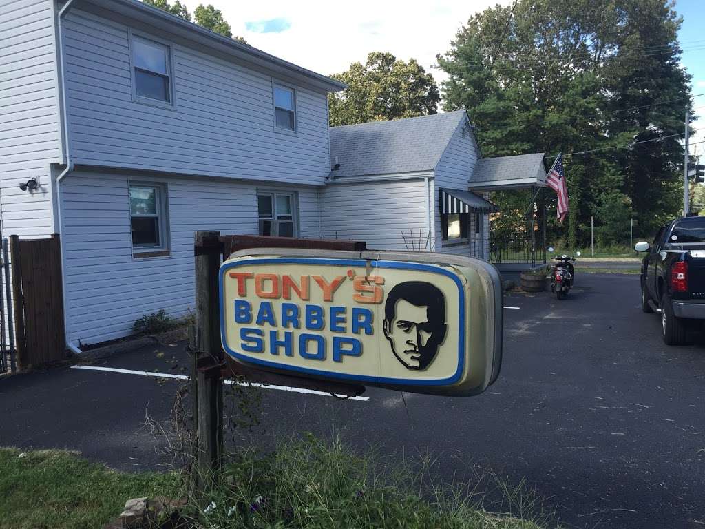 Tonys Barber Shop | 7901 Allentown Rd, Fort Washington, MD 20744 | Phone: (301) 248-7853