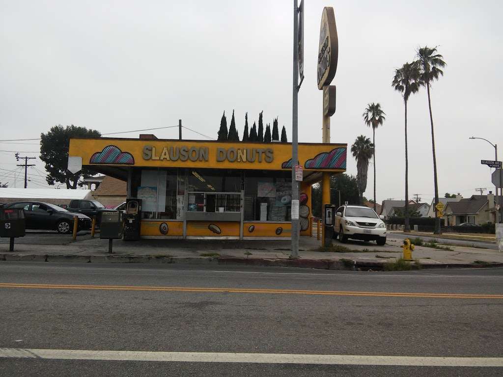 Slauson Donuts | 3451 W Slauson Ave, Los Angeles, CA 90043 | Phone: (323) 292-6398