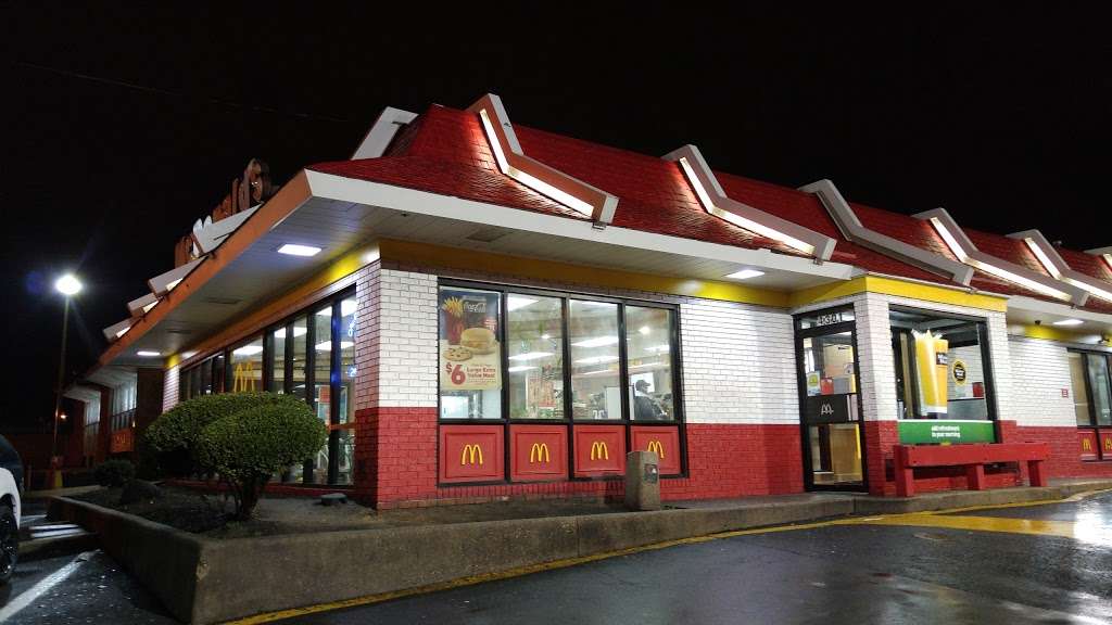 McDonalds | 4301 Nannie Helen Burroughs Ave NE, Washington, DC 20019 | Phone: (202) 399-1396