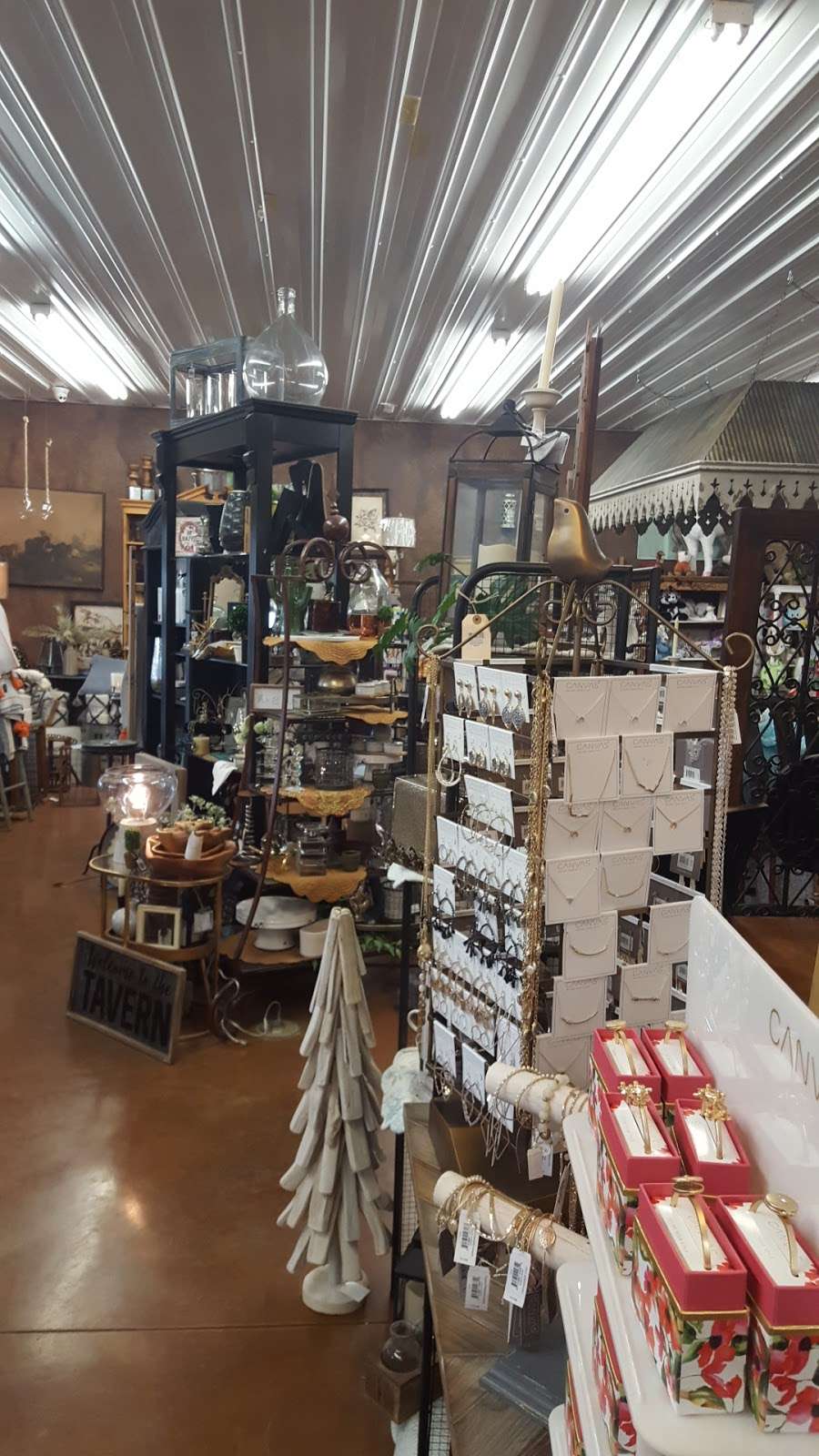 Westward Gifts & Flower Market | 201 S Orange St, Butler, MO 64730, USA | Phone: (660) 679-9988