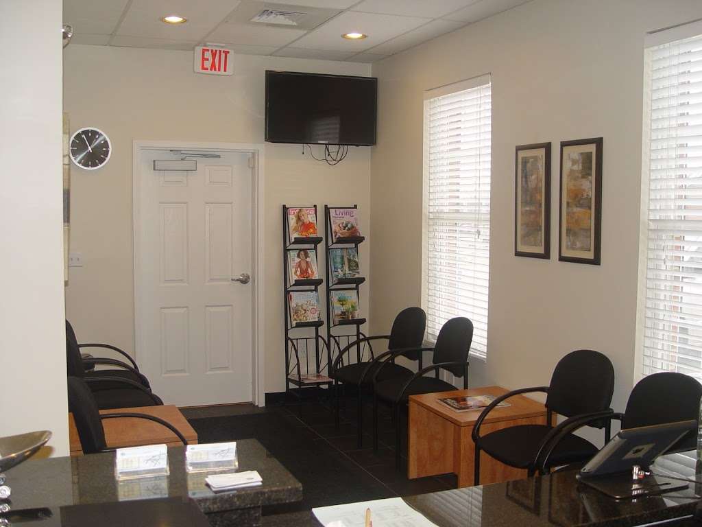 CARECHOICE CHIROPRACTIC CLINIC | 6134 Redwood Square Centre #101, Centreville, VA 20121, USA | Phone: (703) 543-6788