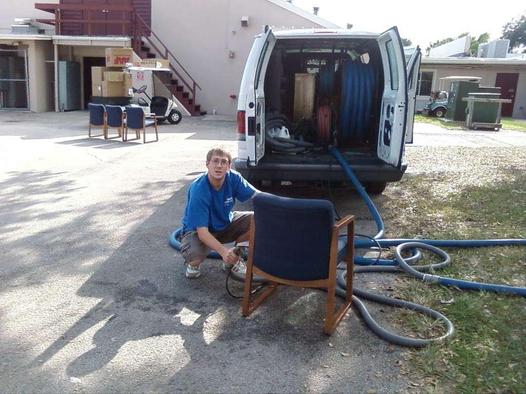 Logan Carpet Cleaning Inc | 141 E Lakeshore Blvd, Kissimmee, FL 34744, USA | Phone: (407) 344-9050