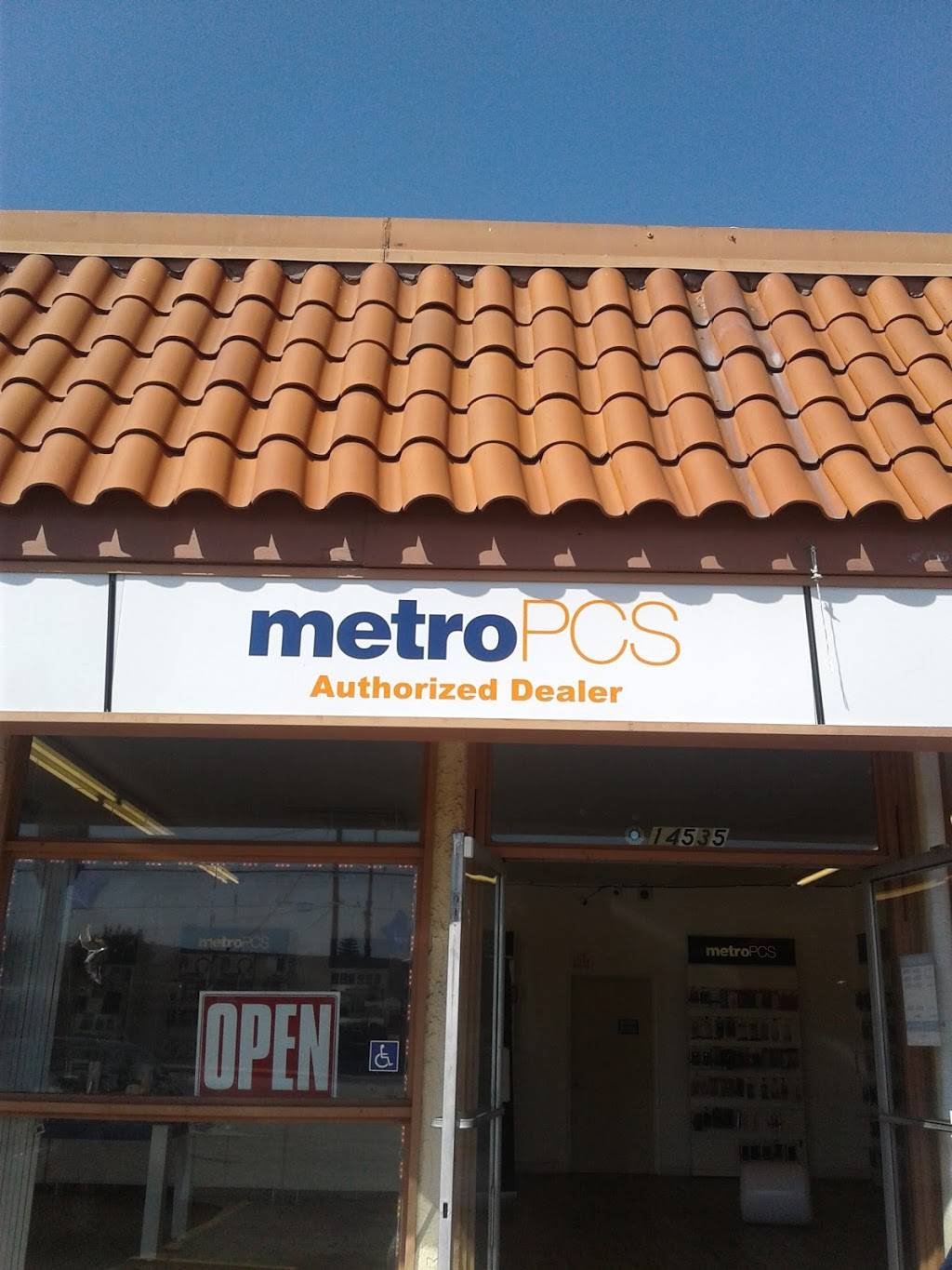 Metro by T-Mobile | 14535 Temple Ave, La Puente, CA 91744, USA | Phone: (626) 257-3842